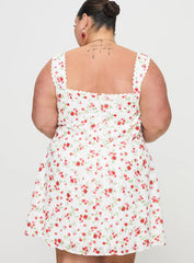 Dasha Mini Dress White Floral Curve