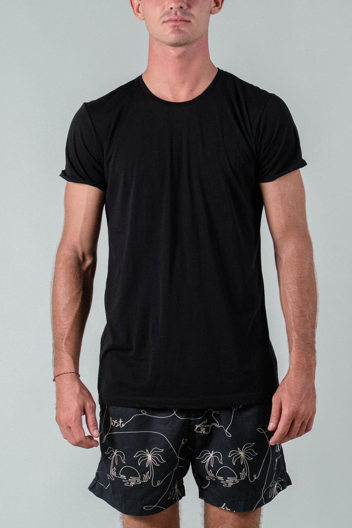 Cachi Tee