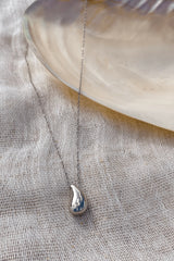 Ylva Necklace
