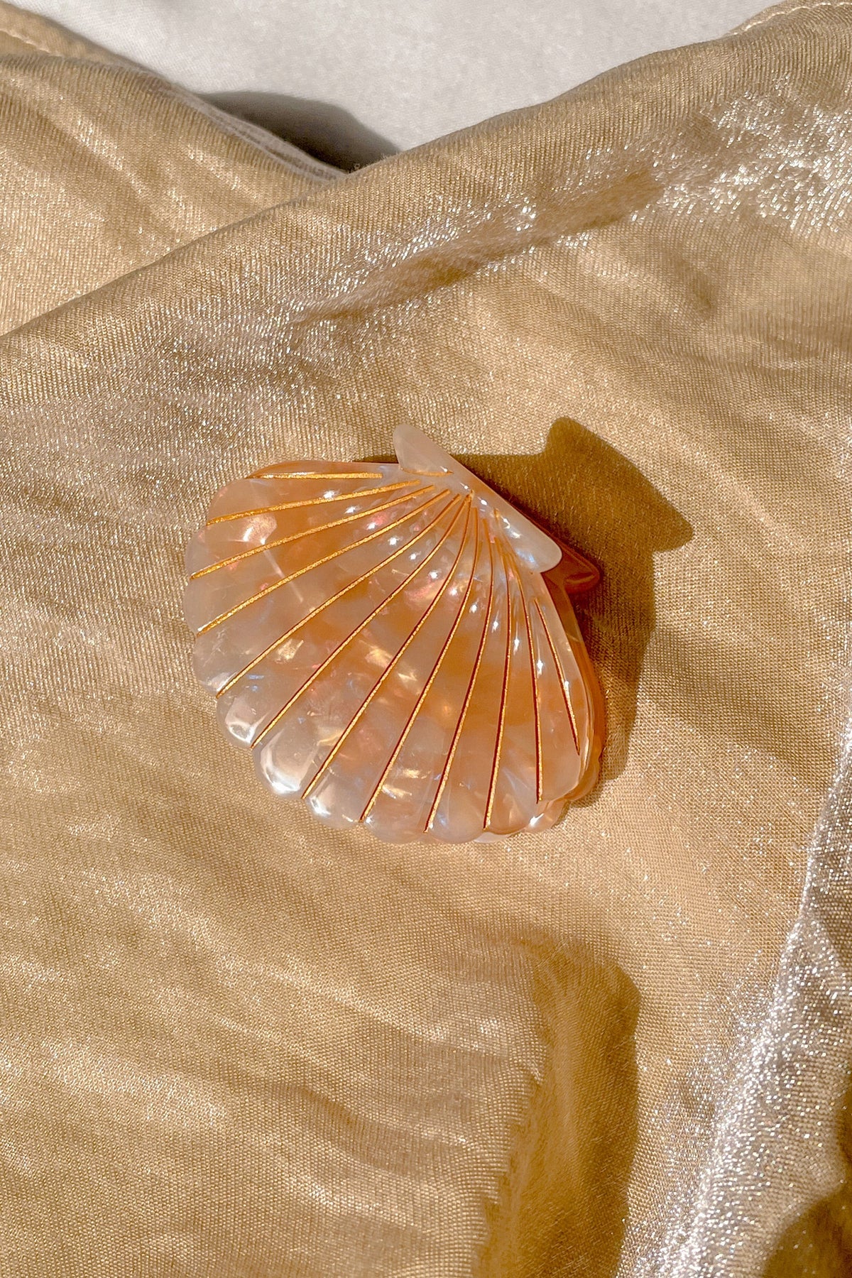 Gleam Hair Claw